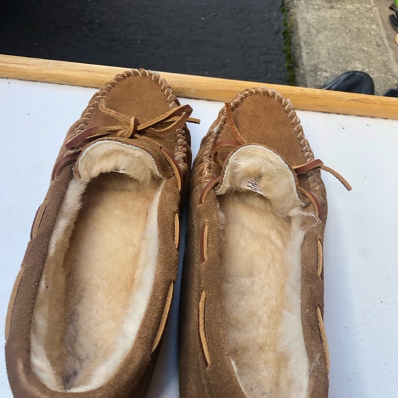 Minnetonka 3311 Women's Chestnut Tan Suede Leather Moccasin Slippers Size 9 - Picture 8 of 10
